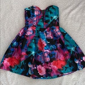 Floral Print Sweetheart Dress